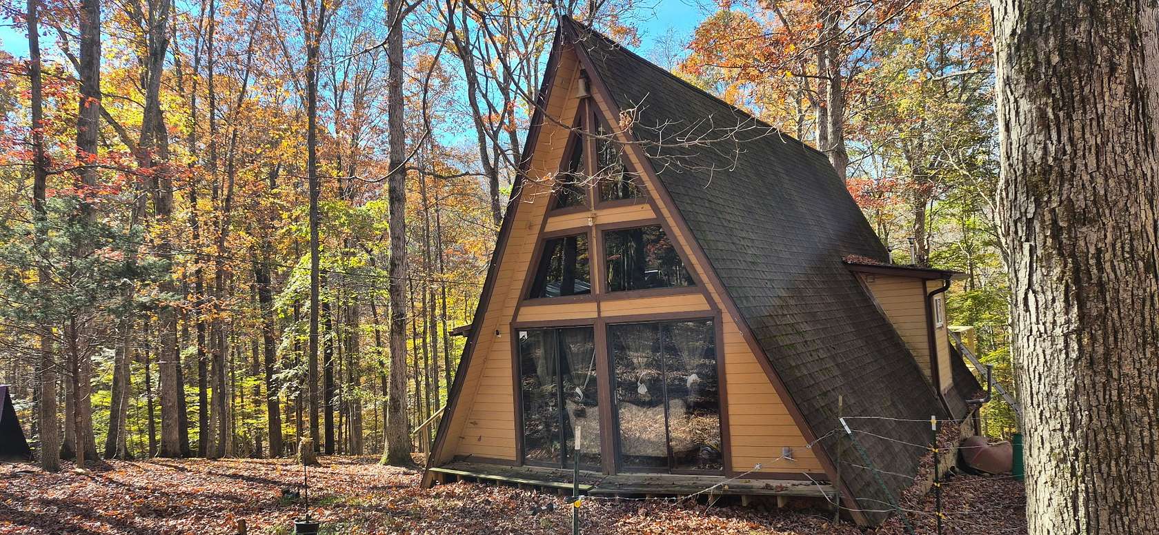 7.14 Acres of Residential Land with Home for Sale in Ashland City, Tennessee