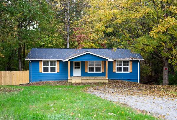 2 Acres of Residential Land with Home for Sale in Kingston Springs, Tennessee