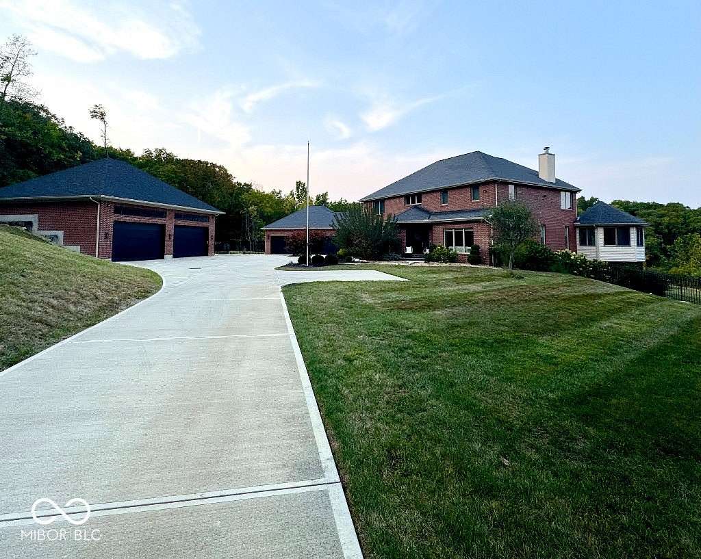 20 Acres of Recreational Land with Home for Sale in Lawrenceburg, Indiana