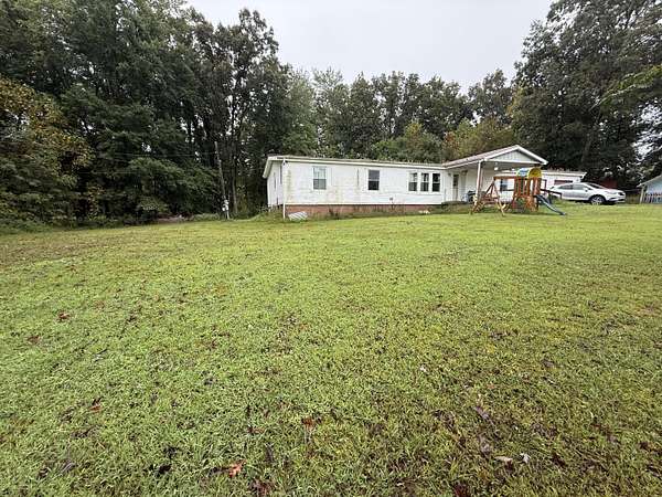 1.52 Acres of Residential Land with Home for Sale in Waynesburg, Kentucky