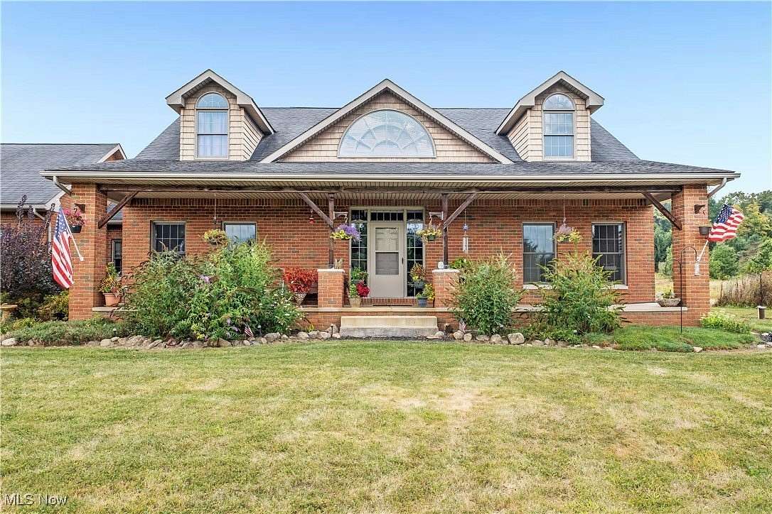 13.1 Acres of Land with Home for Sale in Alliance, Ohio