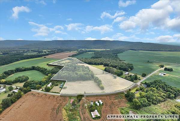 30 Acres of Agricultural Land for Sale in Decherd, Tennessee