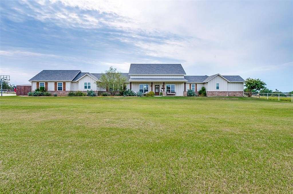 1.84 Acres of Residential Land with Home for Sale in Aubrey, Texas