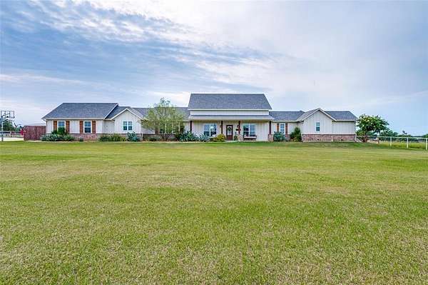 1.84 Acres of Residential Land with Home for Sale in Aubrey, Texas