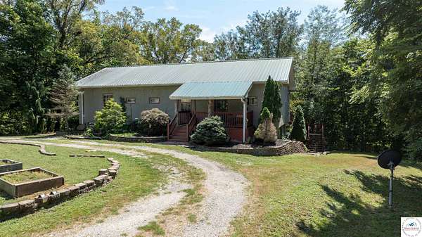 4.4 Acres of Land with Home for Sale in Franklin, Missouri