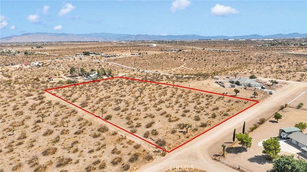 4.34 Acres of Residential Land for Sale in Phelan, California