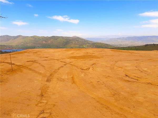 1 Acre of Residential Land for Sale in Tehachapi, California
