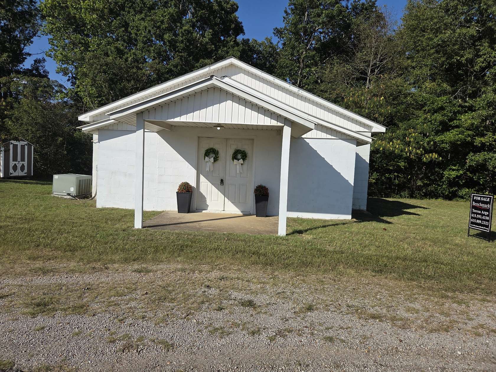 2.5 Acres of Improved Residential Land for Sale in Hohenwald, Tennessee