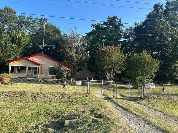 43.5 Acres of Land with Home for Sale in Terrell, Texas