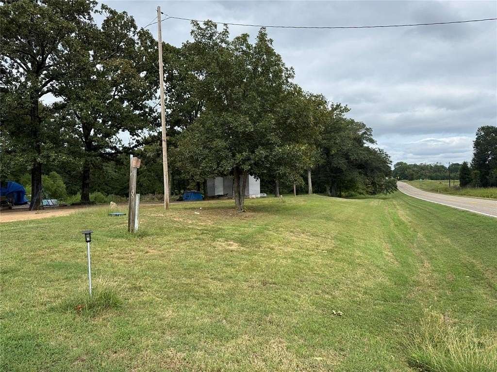 5 Acres of Residential Land for Sale in Telephone, Texas