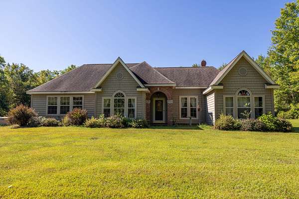 10 Acres of Residential Land with Home for Sale in Readfield, Maine