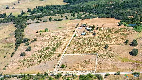 1.3 Acres of Residential Land for Sale in Dale, Texas