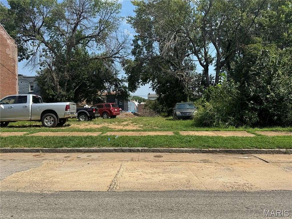 0.18 Acres of Residential Land for Sale in St. Louis, Missouri