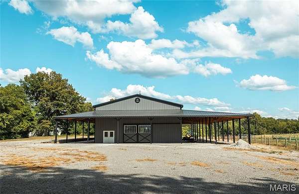 89.8 Acres of Agricultural Land for Sale in Alton, Illinois