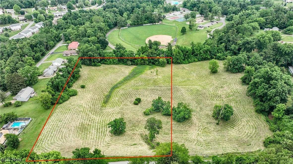 4 Acres of Residential Land for Sale in St. Clairsville, Ohio