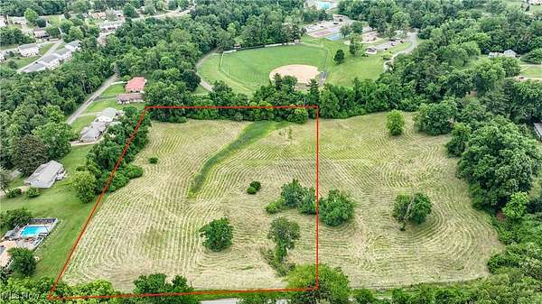 4 Acres of Residential Land for Sale in St. Clairsville, Ohio