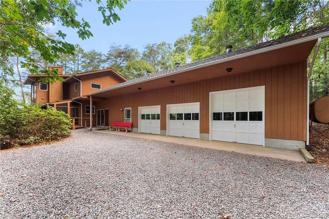 5.8 Acres of Residential Land with Home for Sale in Heathsville, Virginia