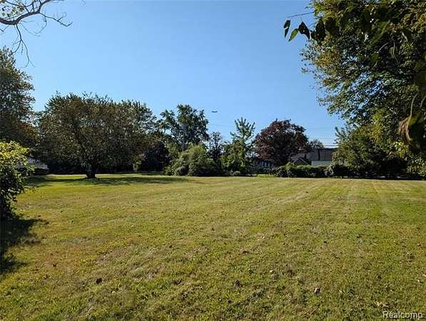 0.4 Acres of Residential Land for Sale in New Boston, Michigan
