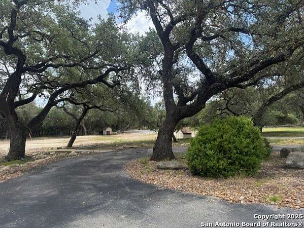 1 Acre of Residential Land for Sale in Boerne, Texas