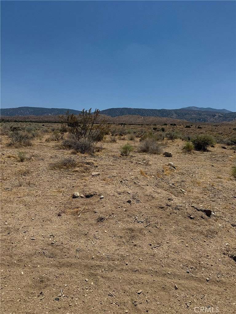 2.53 Acres of Land for Sale in Llano, California