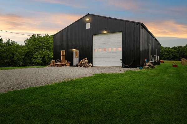 16.2 Acres of Land with Home for Sale in Lewisburg, Tennessee