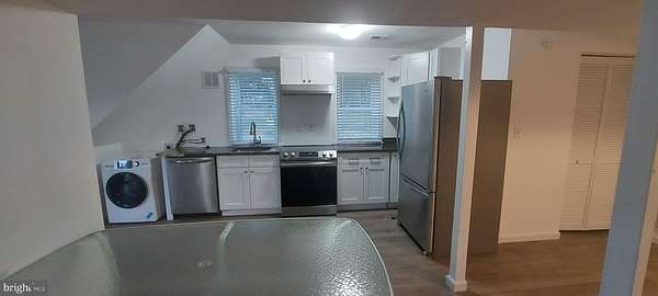 3.22 Acres of Residential Land with Home for Lease in Gaithersburg, Maryland