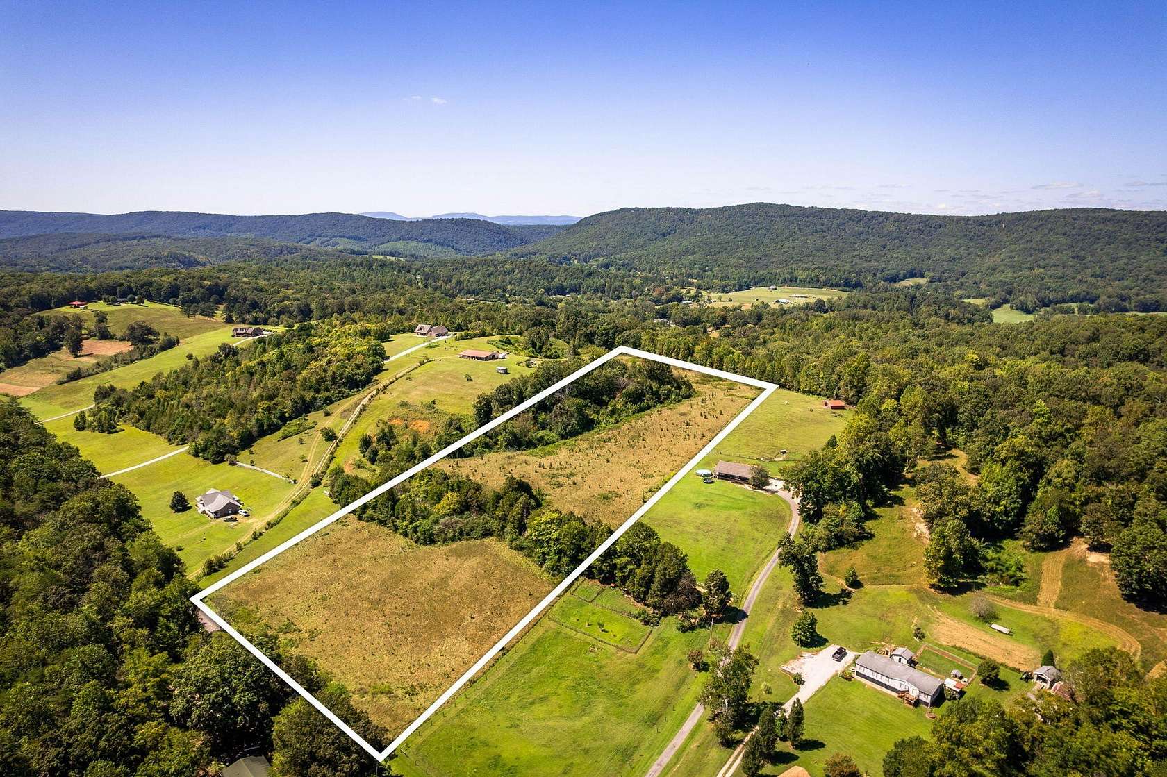 11.6 Acres of Land for Sale in Rockwood, Tennessee