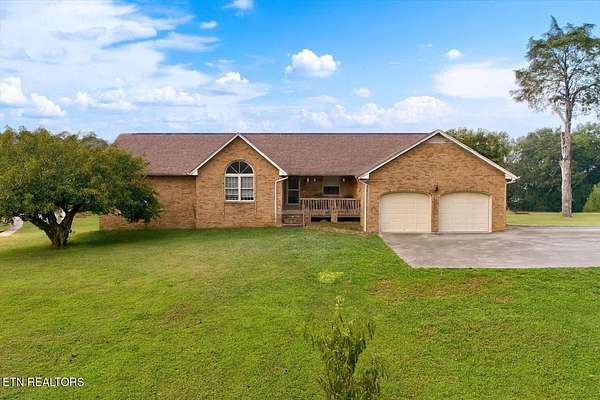 6.77 Acres of Residential Land with Home for Sale in Knoxville, Tennessee