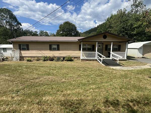 2.47 Acres of Residential Land with Home for Sale in Big Creek, Kentucky