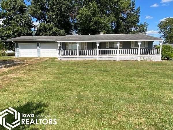 7 Acres of Residential Land with Home for Sale in Mount Pleasant, Iowa