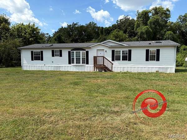 2.18 Acres of Residential Land with Home for Sale in Fairview Heights, Illinois