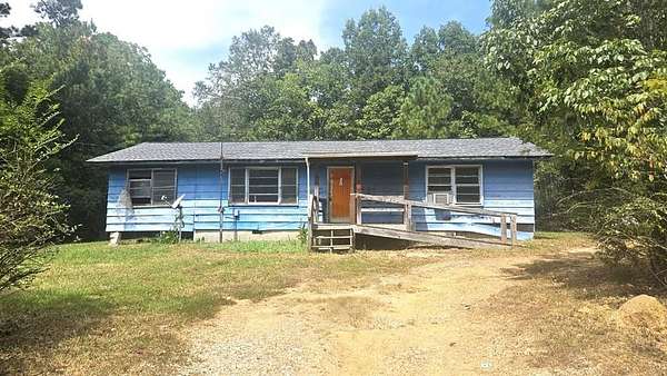 5 Acres of Residential Land with Home for Sale in Calhoun, Georgia