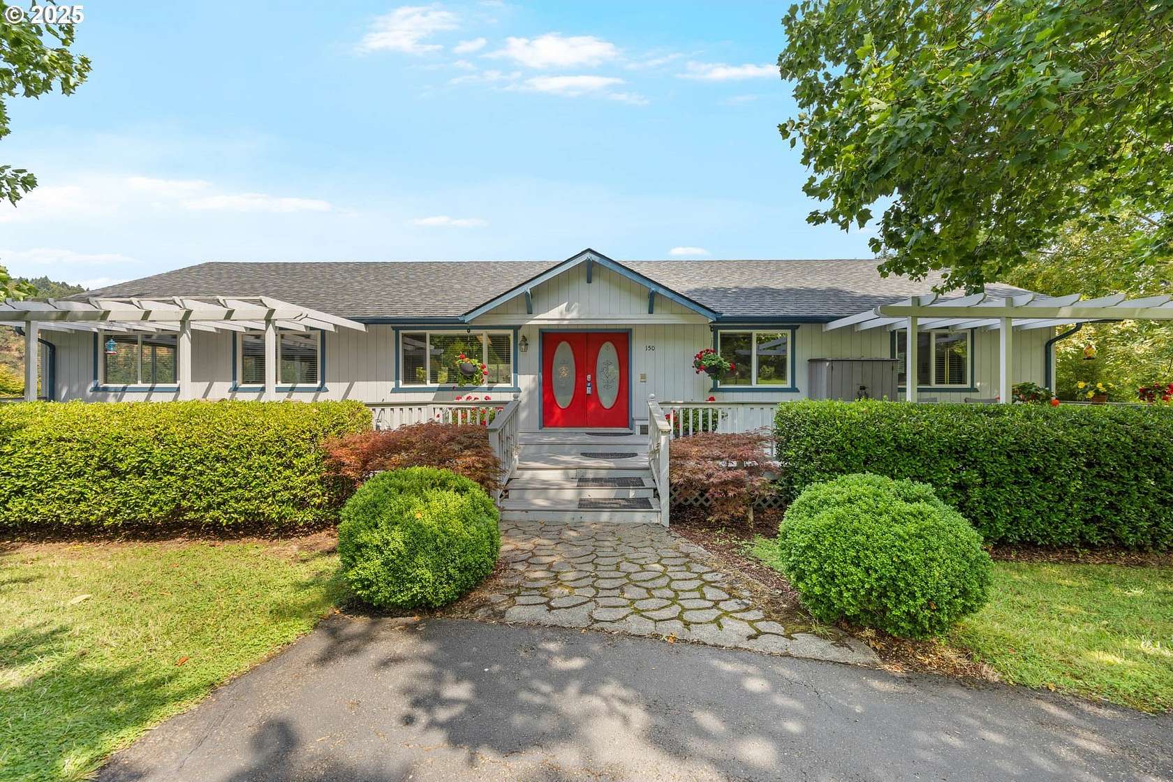 10 Acres of Land with Home for Sale in Oakland, Oregon