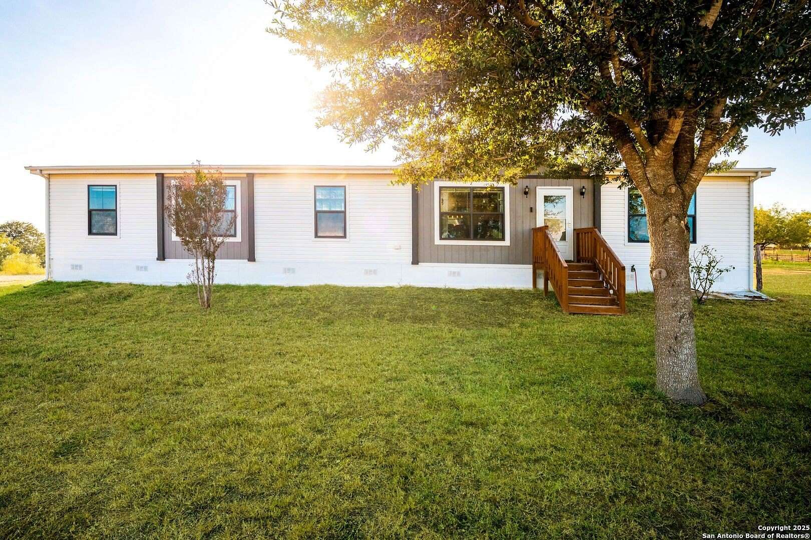 2.1 Acres of Residential Land with Home for Sale in Stockdale, Texas