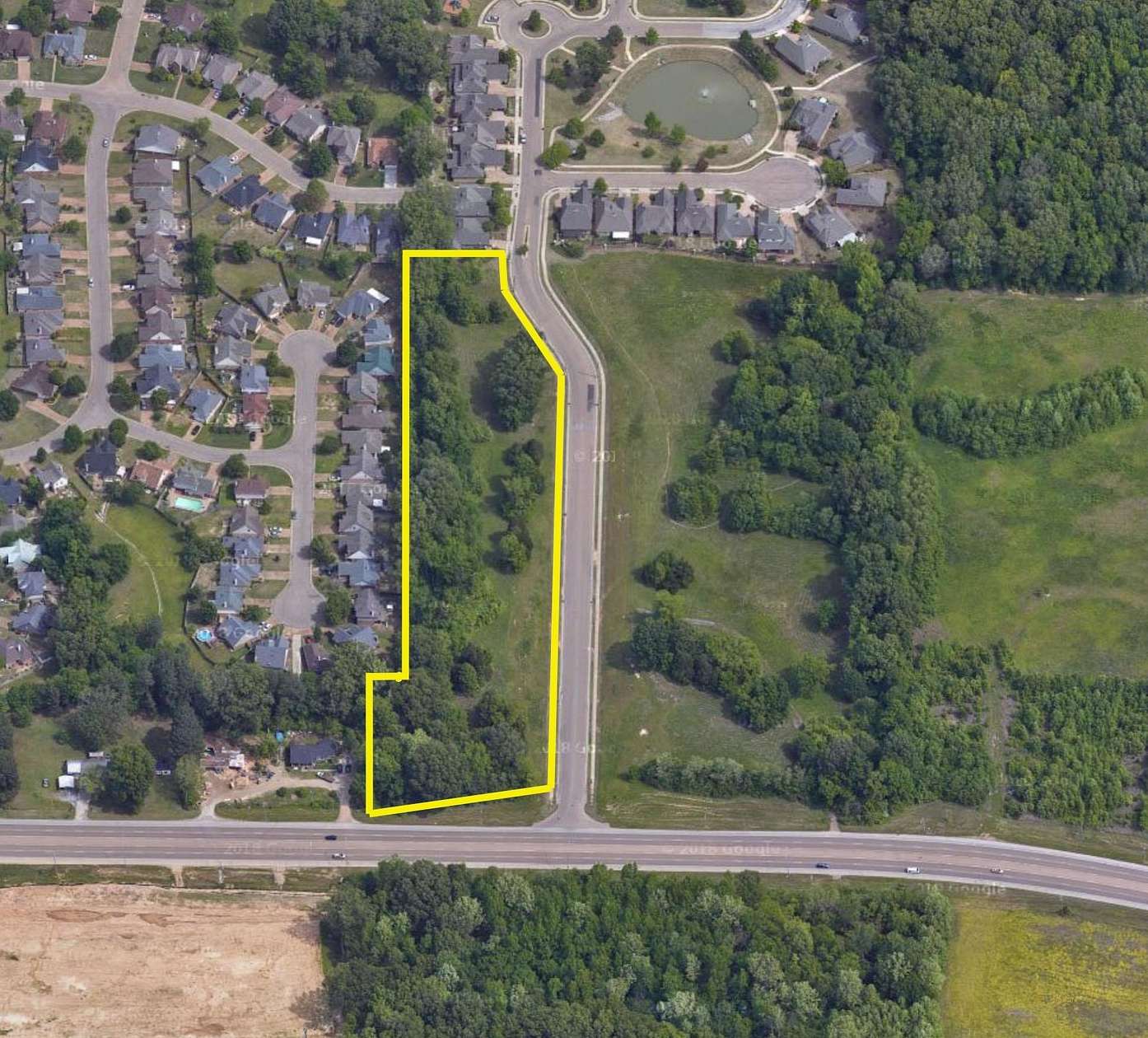 4.49 Acres of Commercial Land for Sale in Lakeland, Tennessee