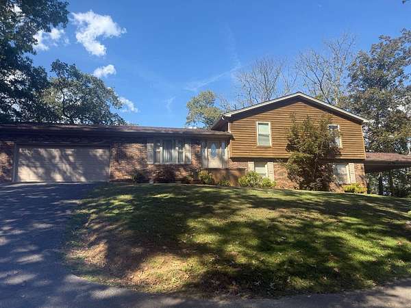 2.5 Acres of Residential Land with Home for Sale in Burkesville, Kentucky