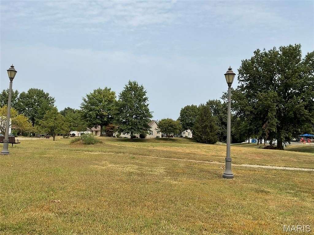 Residential Land for Sale in Highland, Illinois