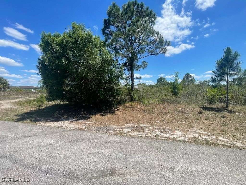 0.25 Acres of Residential Land for Sale in Lehigh Acres, Florida