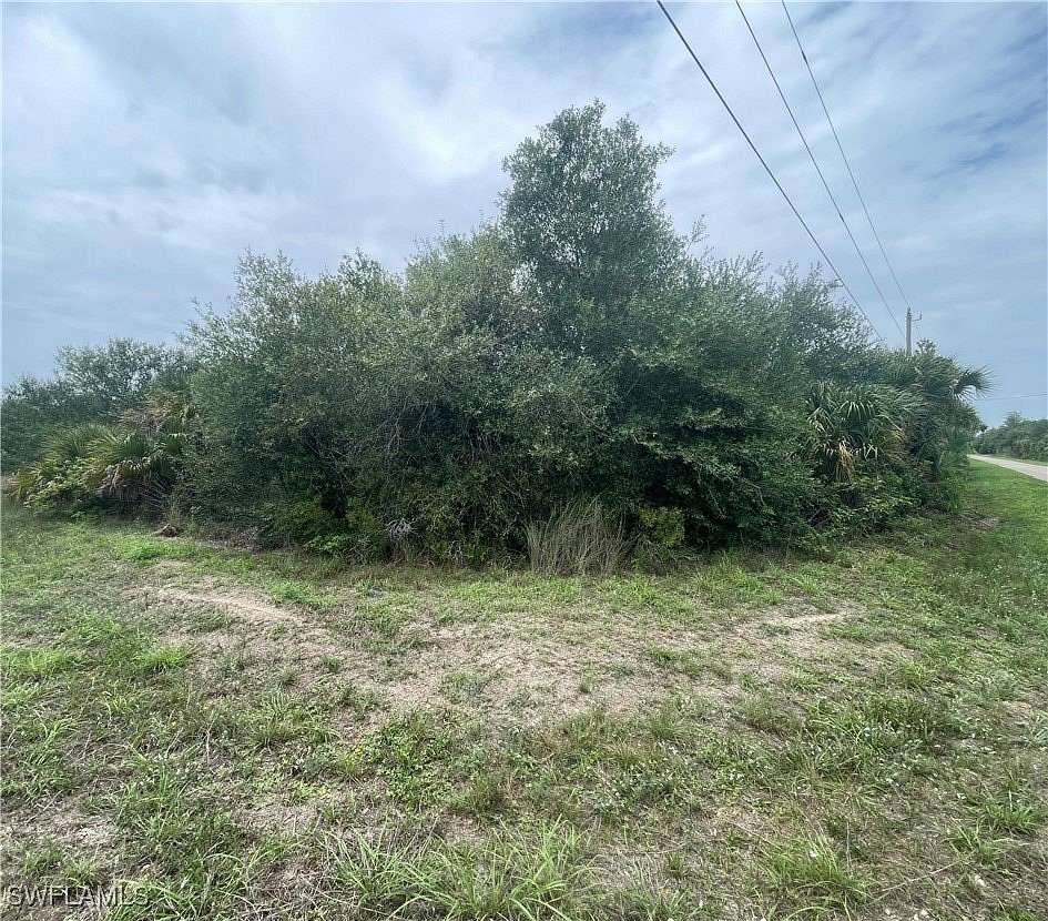 0.25 Acres of Residential Land for Sale in Lehigh Acres, Florida