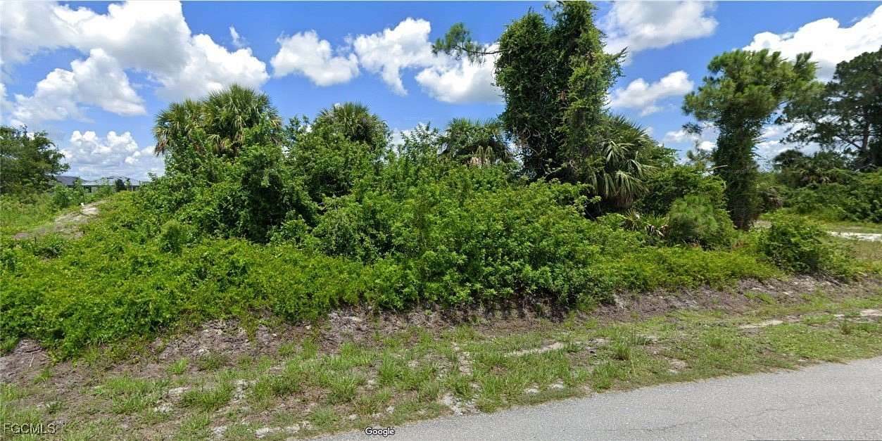 0.25 Acres of Residential Land for Sale in Lehigh Acres, Florida