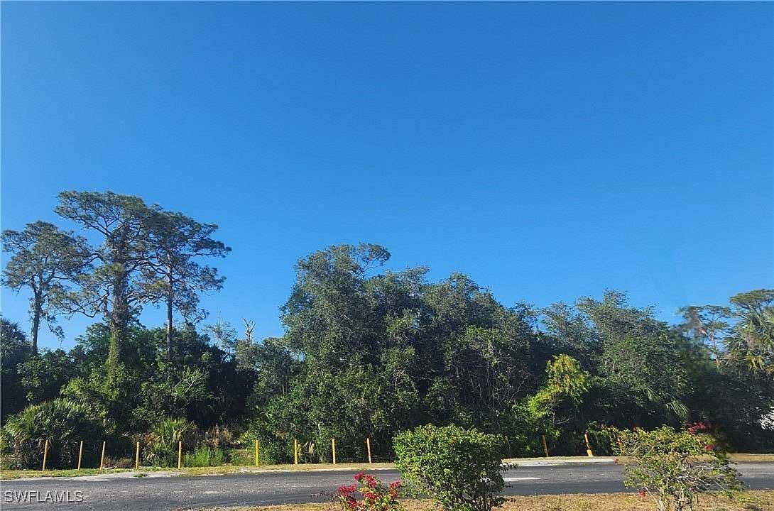 2.19 Acres of Commercial Land for Sale in LaBelle, Florida