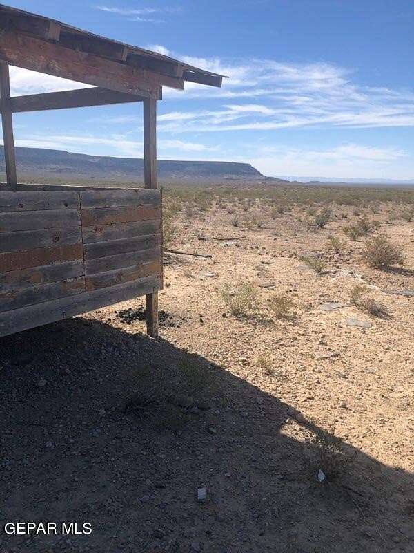 20 Acres of Land for Sale in El Paso, Texas