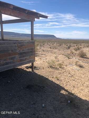 20 Acres of Land for Sale in El Paso, Texas