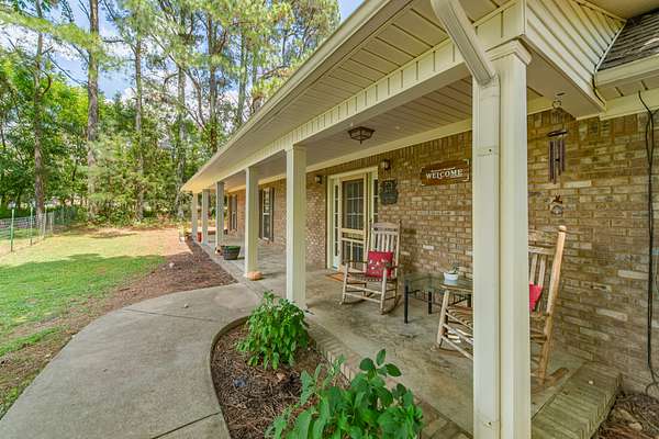 4.5 Acres of Residential Land with Home for Sale in Leoma, Tennessee