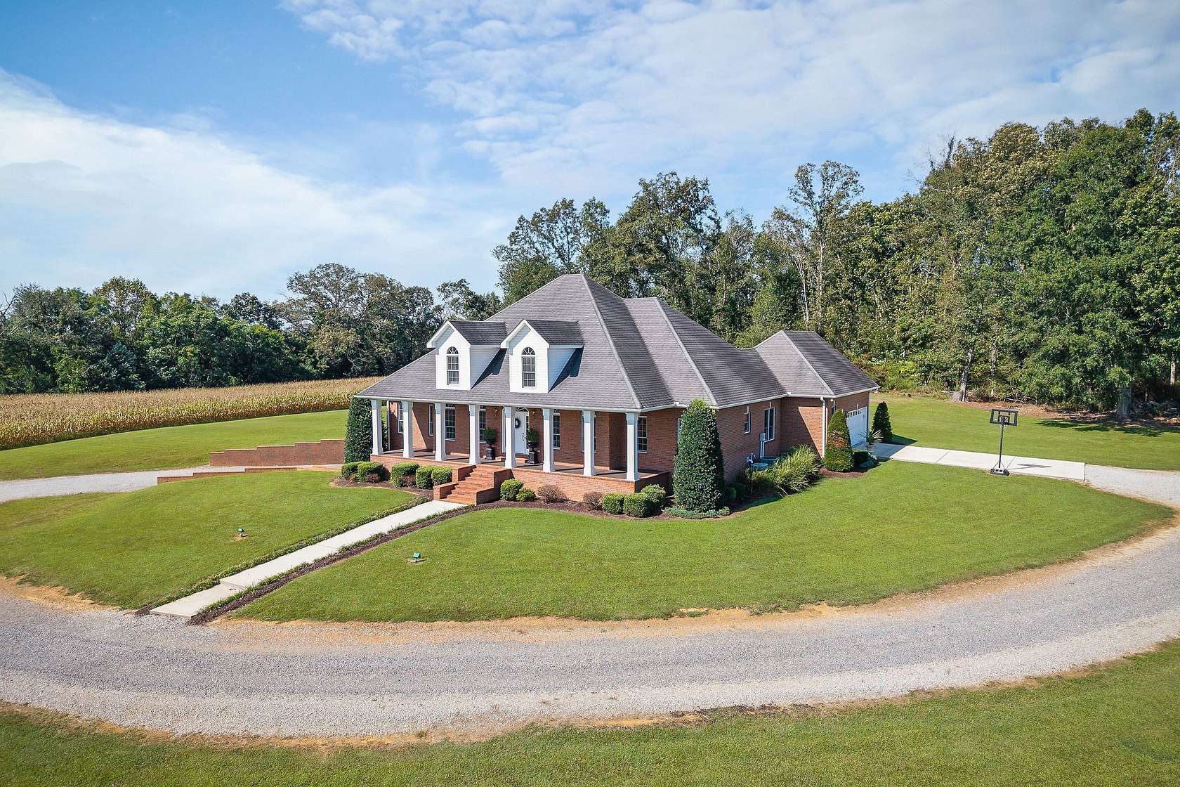 15 Acres of Land with Home for Sale in McMinnville, Tennessee