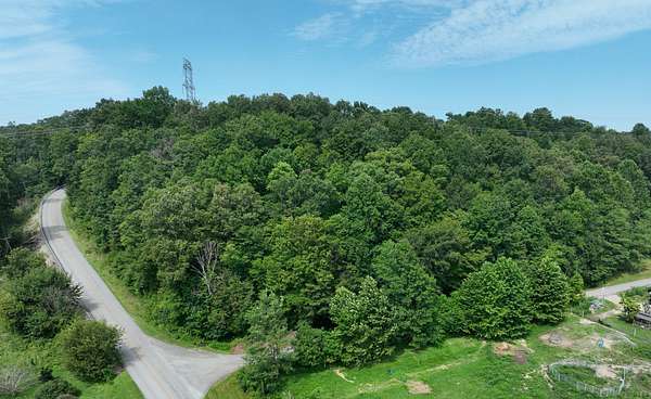 2.5 Acres of Residential Land for Sale in Waynesburg, Kentucky