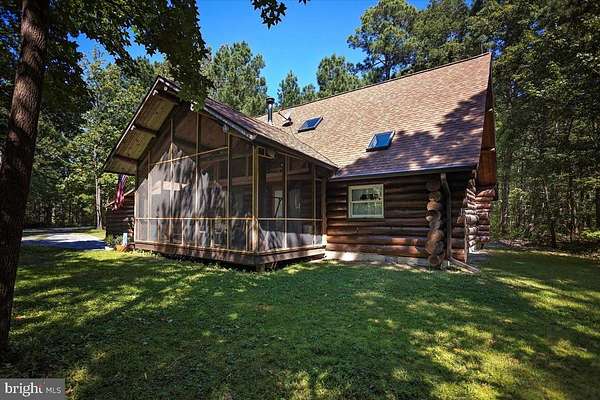 15.4 Acres of Land with Home for Sale in Cambridge, Maryland