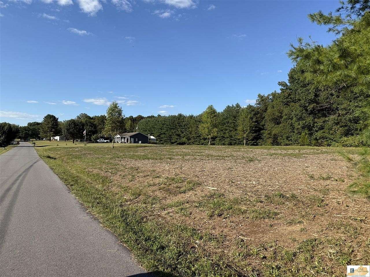 0.91 Acres of Residential Land for Sale in Columbia, Kentucky