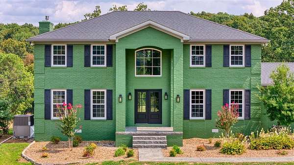 38.3 Acres of Land with Home for Sale in Russellville, Kentucky