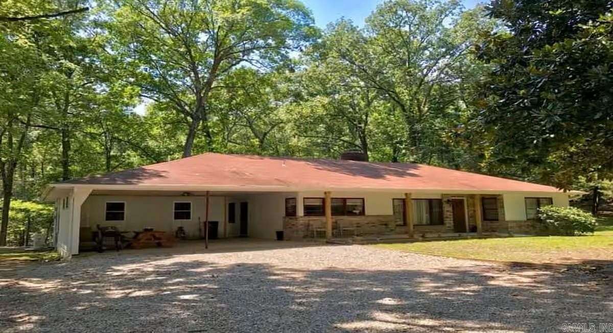 6.86 Acres of Land with Home for Sale in Hot Springs, Arkansas